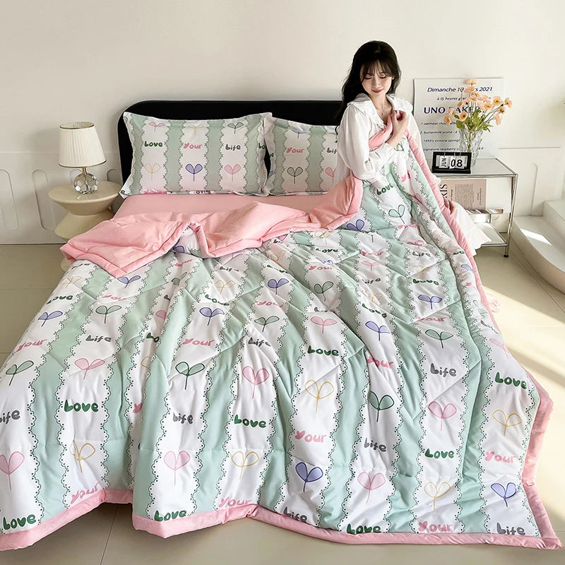 Fashion Skin-friendly Summer Cool Blanket Comfortable Lightweight Air Condition Comforter Machine Washable Quilt for Adults Kids