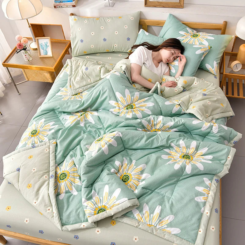 Fashion Skin-friendly Summer Cool Blanket Comfortable Lightweight Air Condition Comforter Machine Washable Quilt for Adults Kids