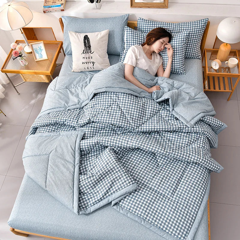 Fashion Skin-friendly Summer Cool Blanket Comfortable Lightweight Air Condition Comforter Machine Washable Quilt for Adults Kids